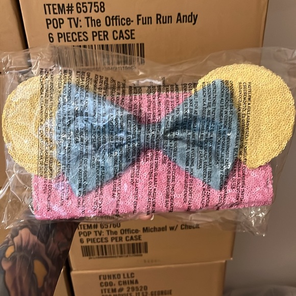 Loungefly Disney Minnie Mouse Pastel Sequin Zip Around Wallet - Picture 5 of 6